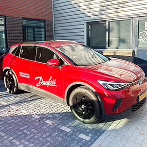 Danfoss personenauto professioneel beletterd door SignDirect